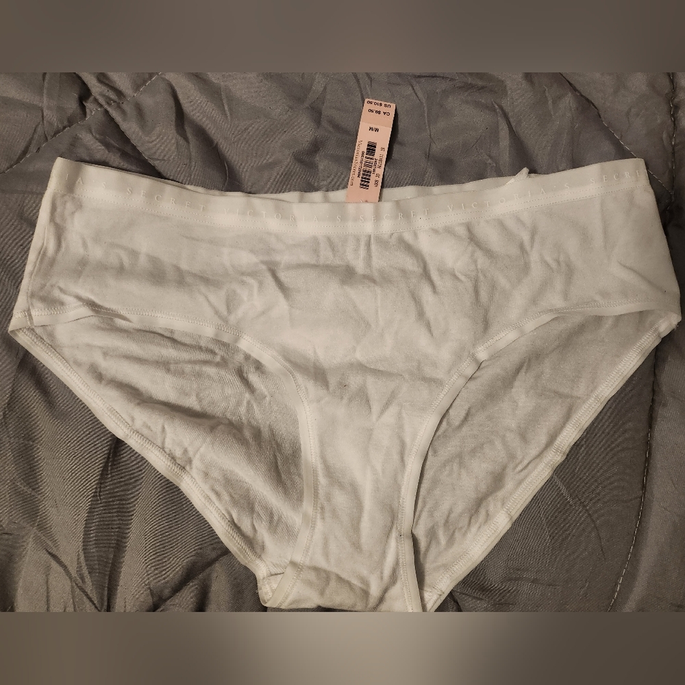 VICTORIA'S SECRET UNDERWEAR